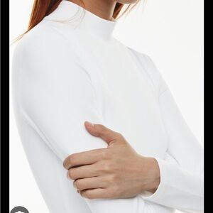 Babaton White Contour Mockneck Cropped Longlseeve Top